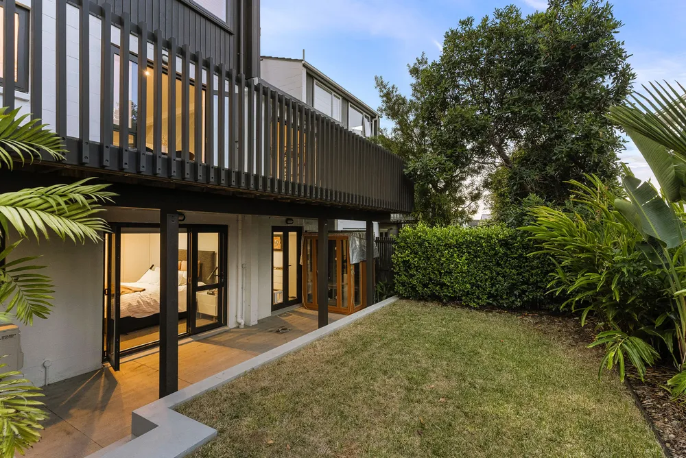 Photos of 112 St Stephens Avenue
