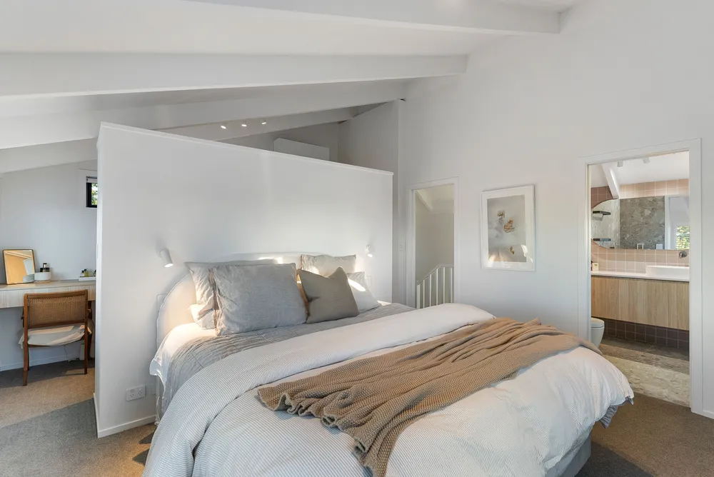 Photos of 112 St Stephens Avenue