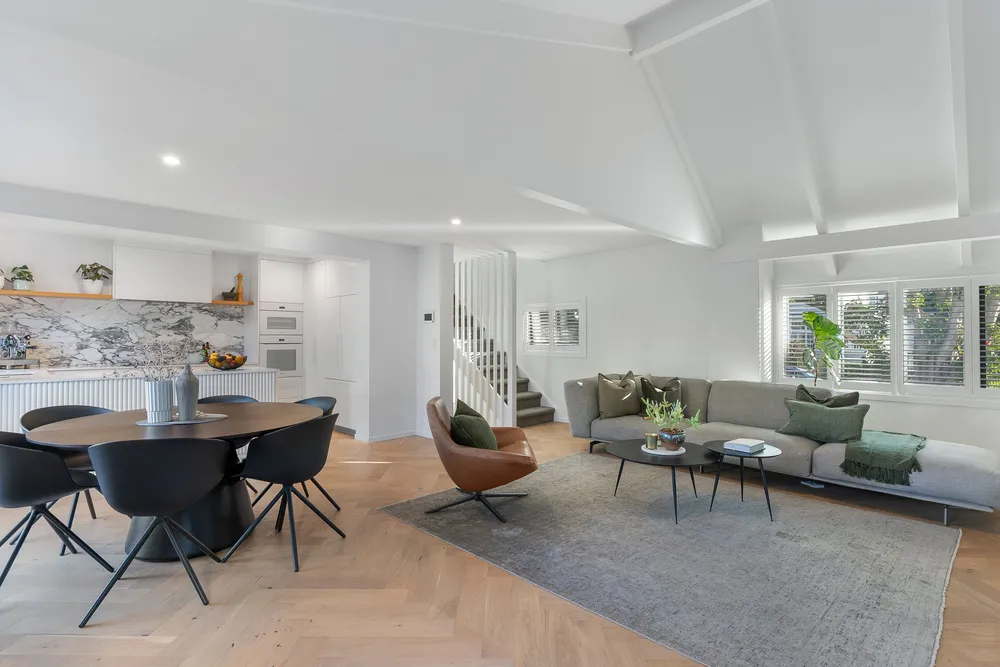 Photos of 112 St Stephens Avenue
