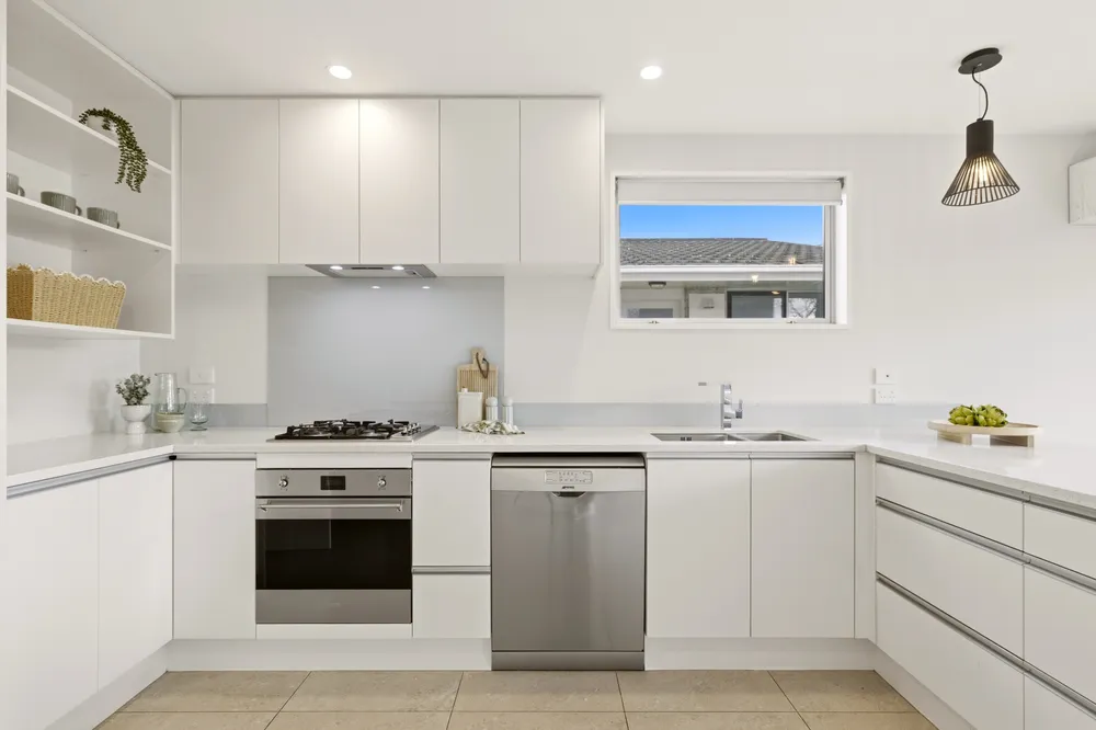 Photos of 132 Edgeware Road
