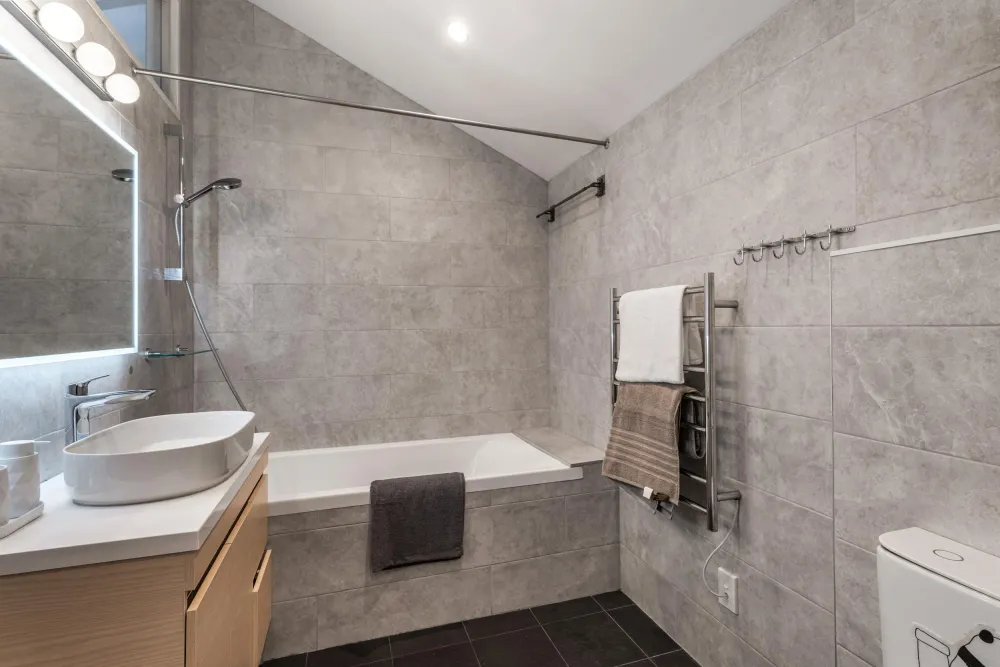 Photos of 3/71 Orakei Road