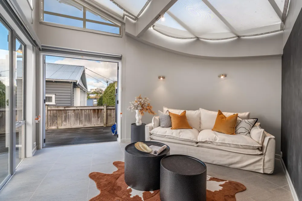 Photos of 3/71 Orakei Road