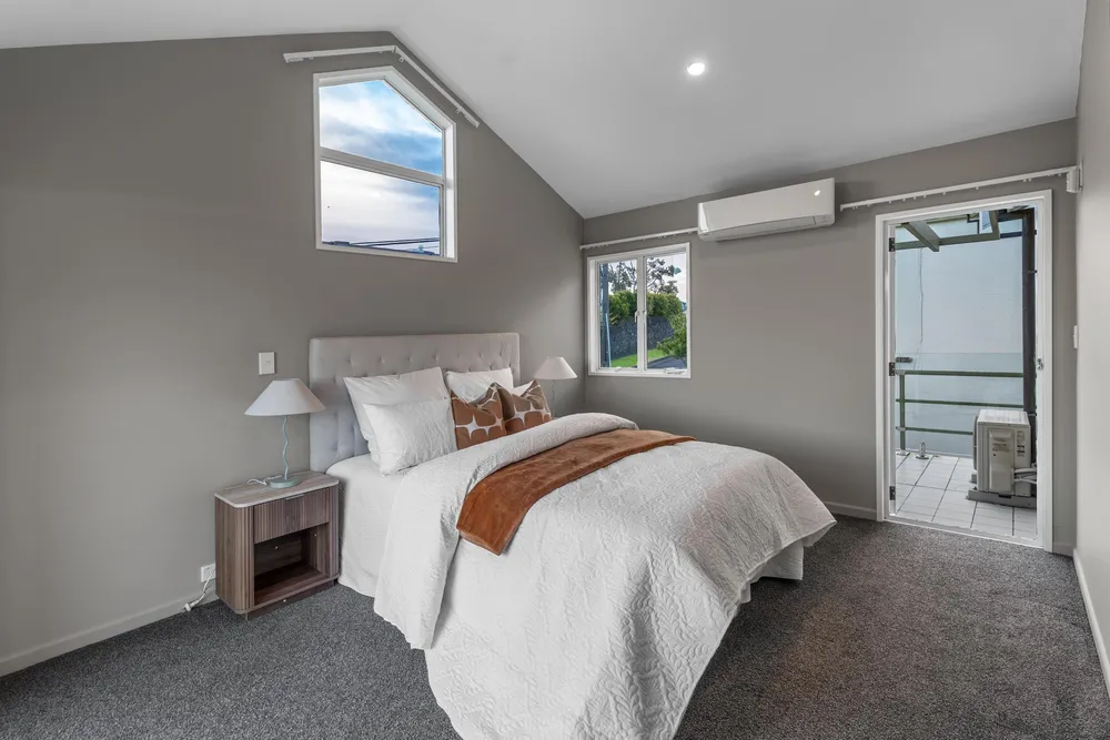 Photos of 3/71 Orakei Road