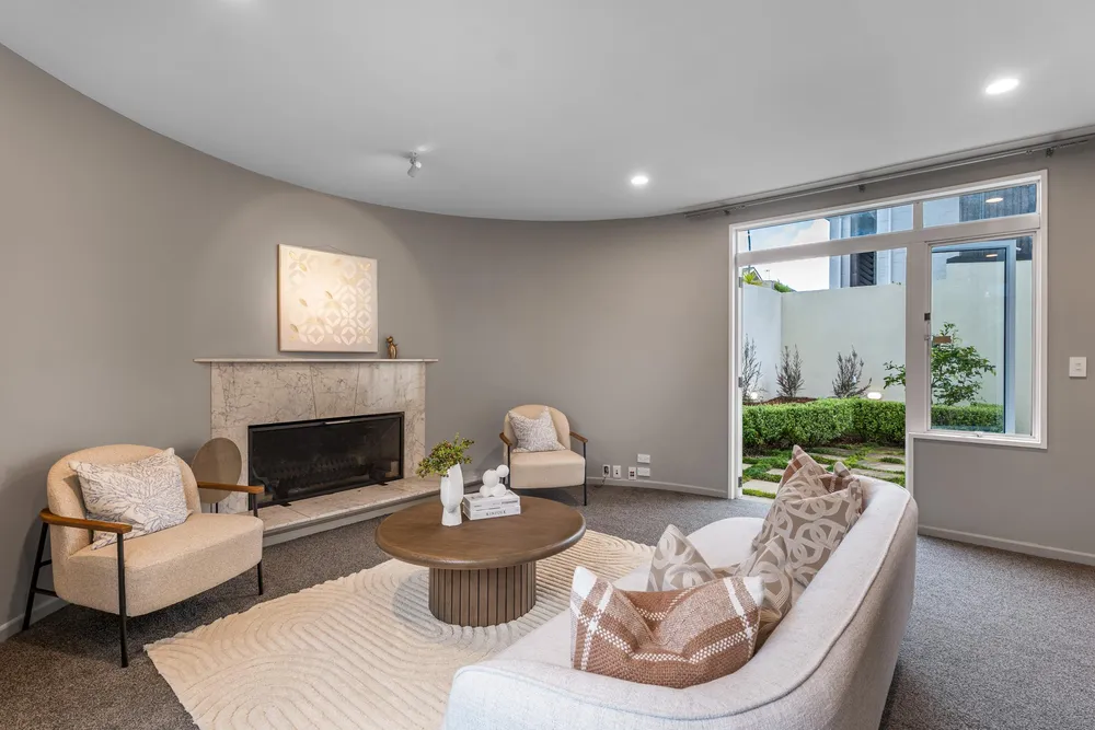 Photos of 3/71 Orakei Road