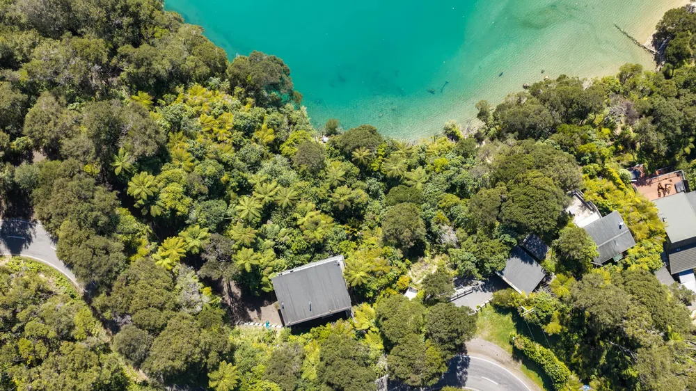 Photos of 1703 Kenepuru Road