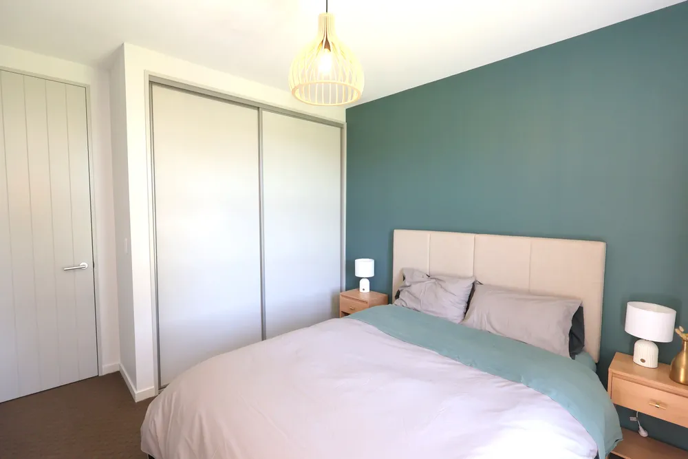 Photos of 225A Pomona Road East