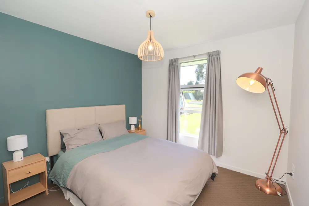 Photos of 225A Pomona Road East
