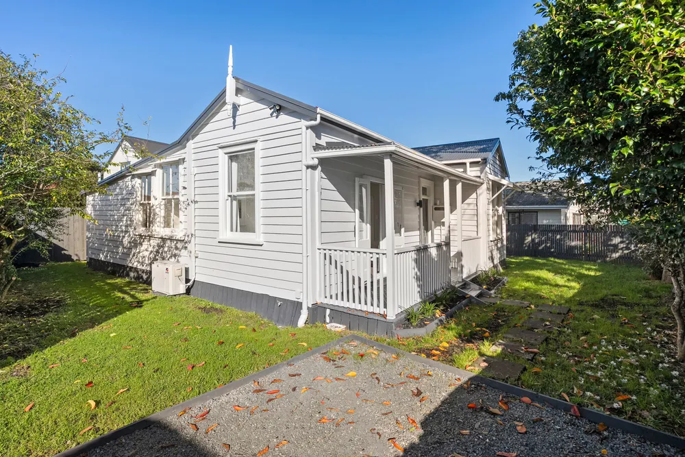 Photos of 178A Rosebank Road