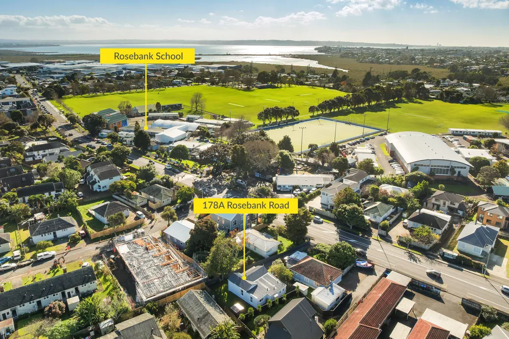 Photos of 178A Rosebank Road