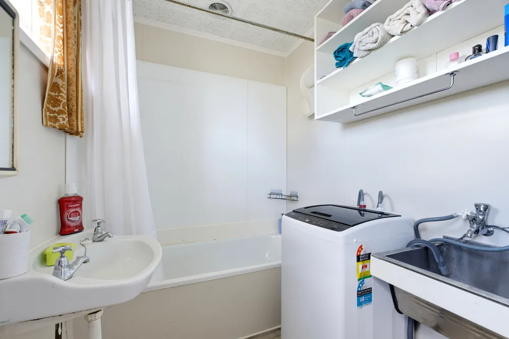 Photos of 172 Ormond Road