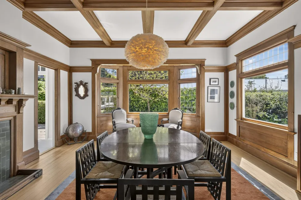 Photos of 9 Quentin Avenue