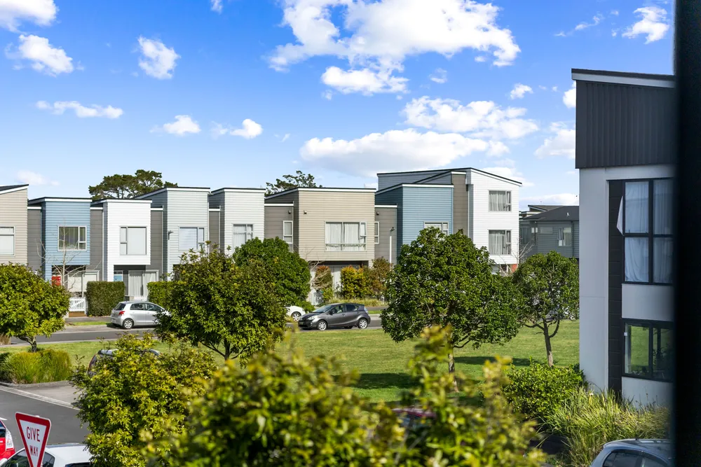Photos of 2 Skylark Road