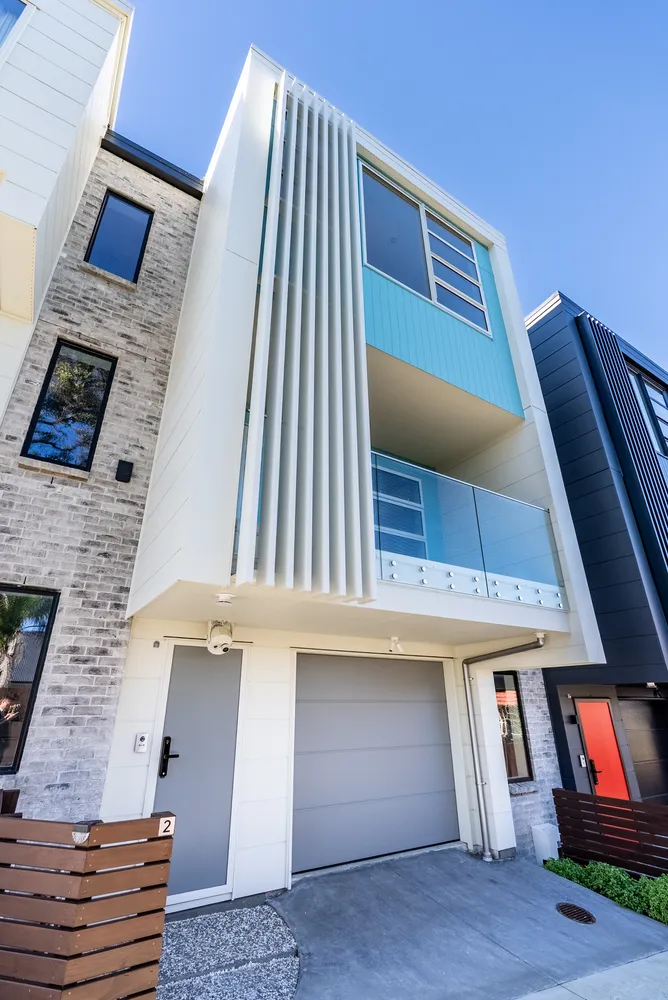 Photos of 33 Williamson Avenue