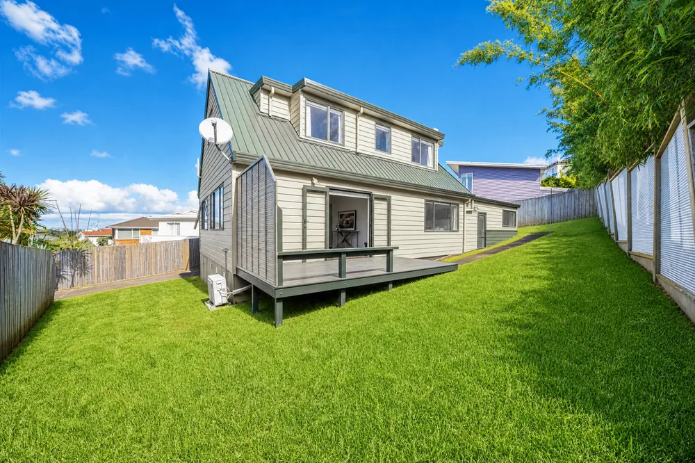 Photos of 2/172 Chivalry Road