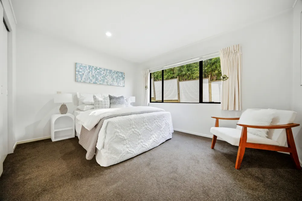Photos of 2/172 Chivalry Road