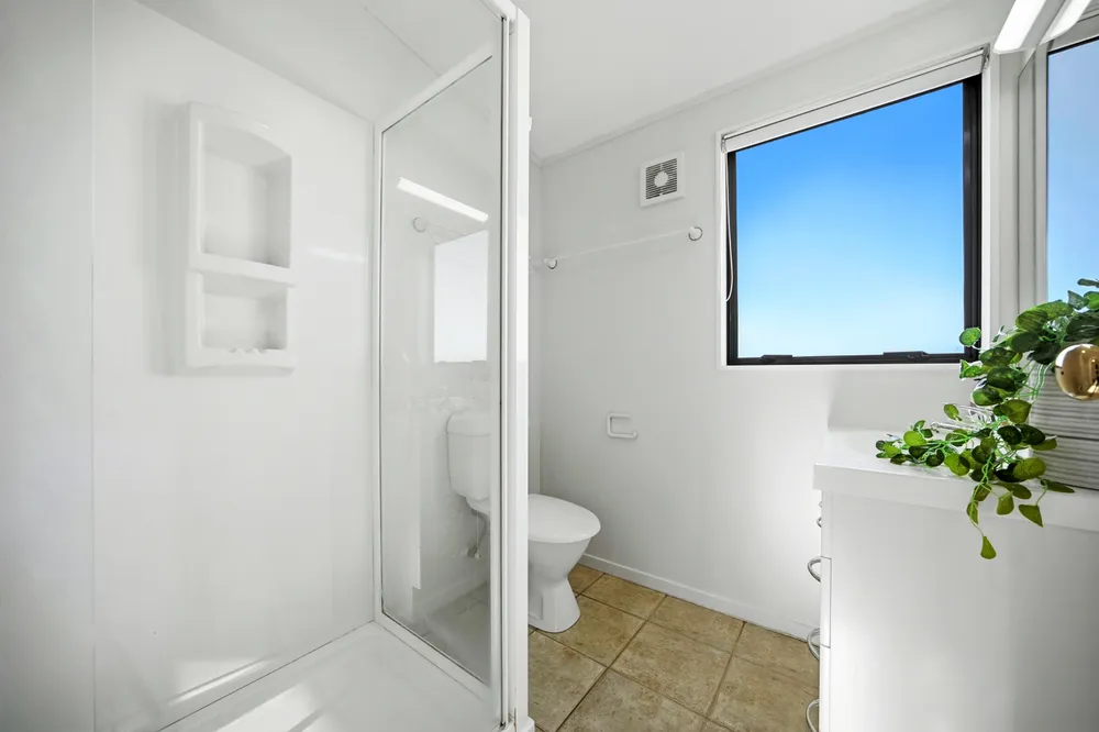Photos of 2/172 Chivalry Road