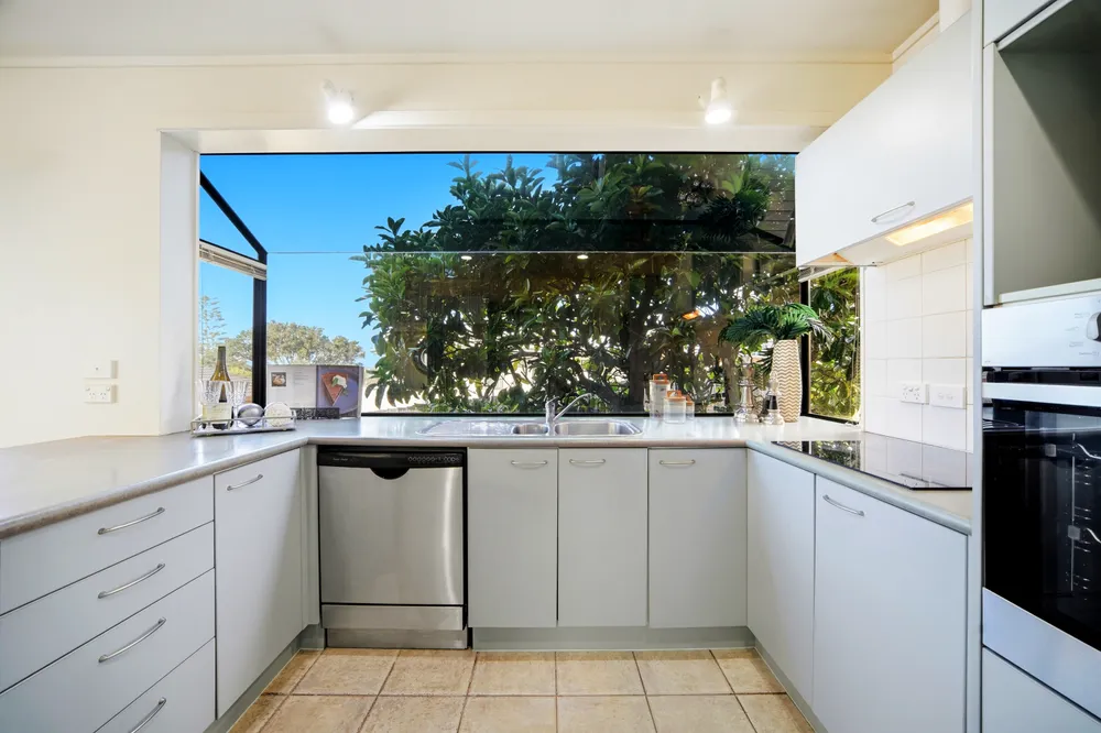 Photos of 2/172 Chivalry Road