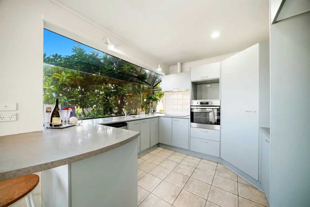 Photos of 2/172 Chivalry Road