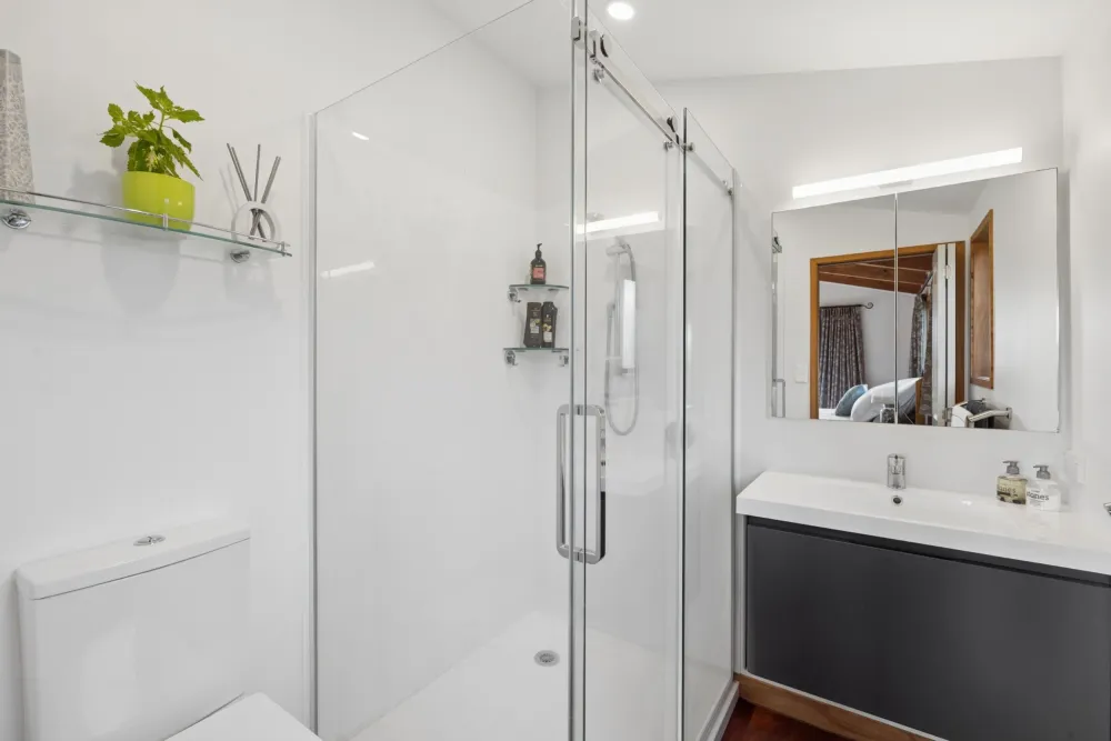 Photos of 96D Jensen Road