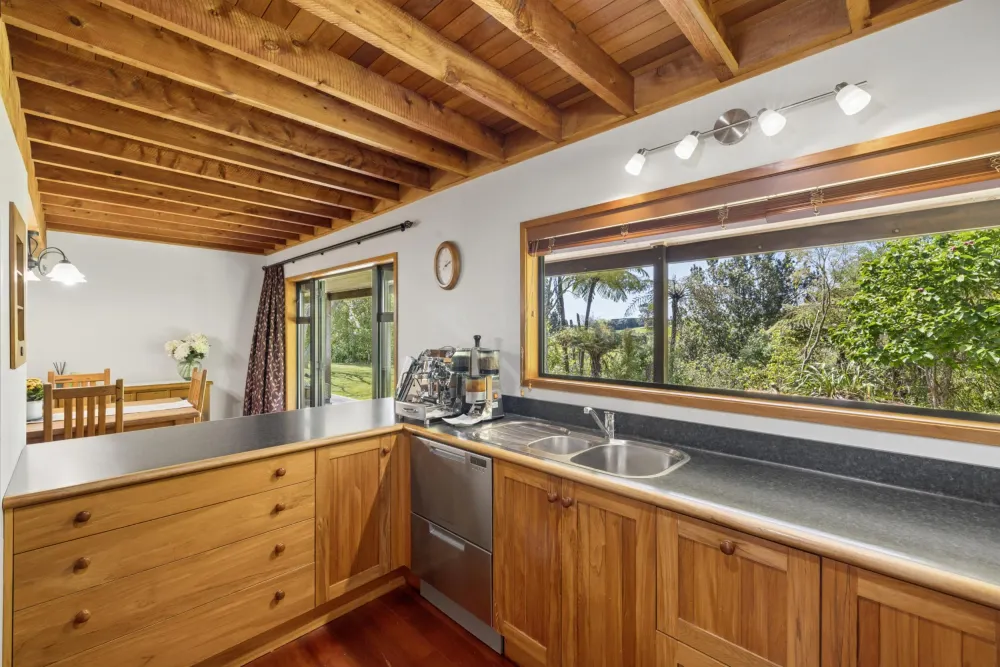Photos of 96D Jensen Road