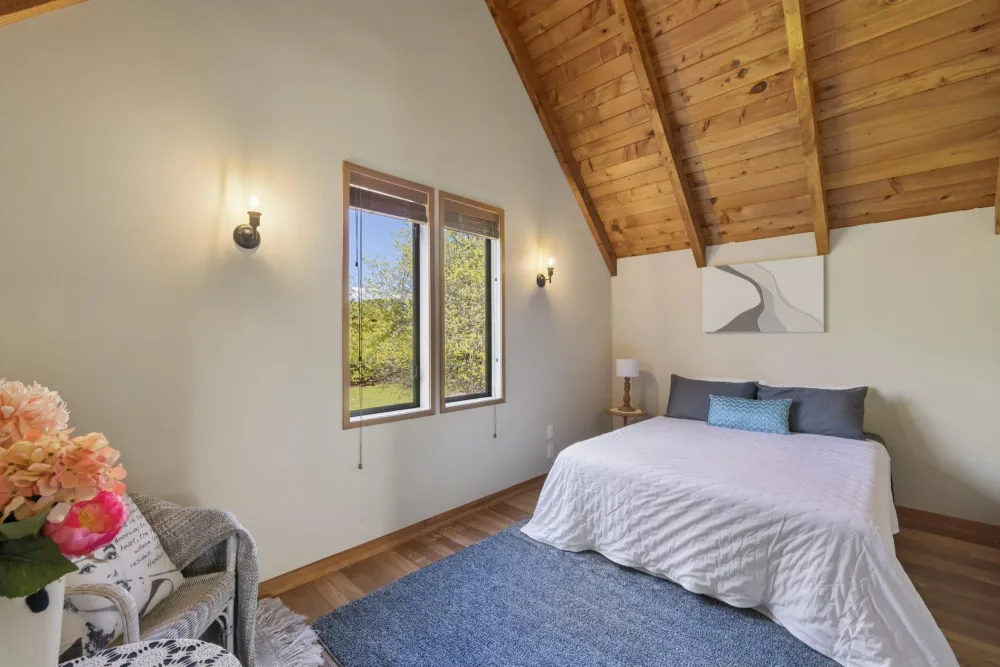 Photos of 96D Jensen Road