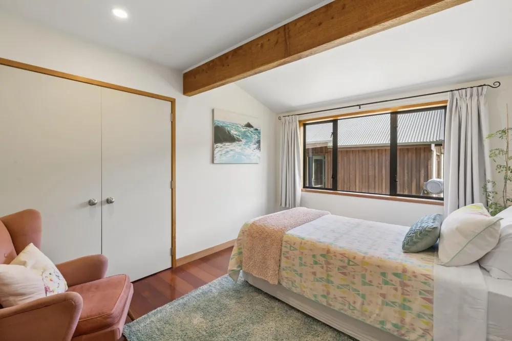 Photos of 96D Jensen Road
