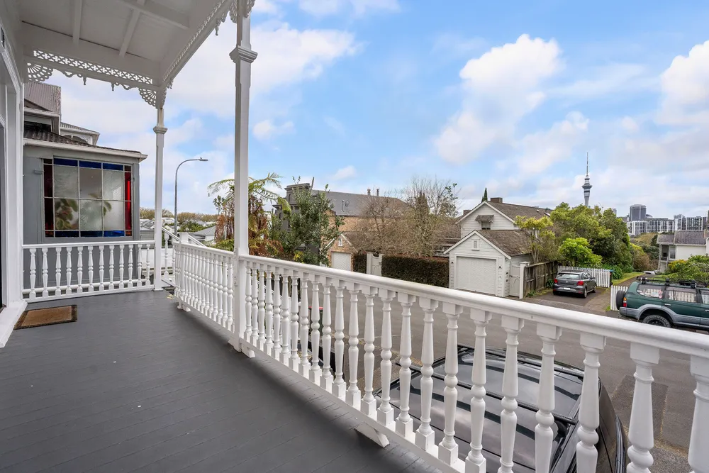 Photos of 8 Paget Street