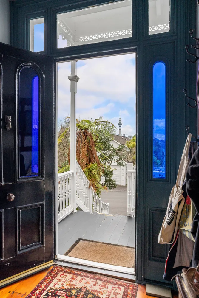 Photos of 8 Paget Street