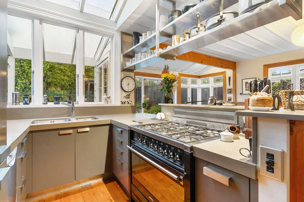 Photos of 8 Paget Street