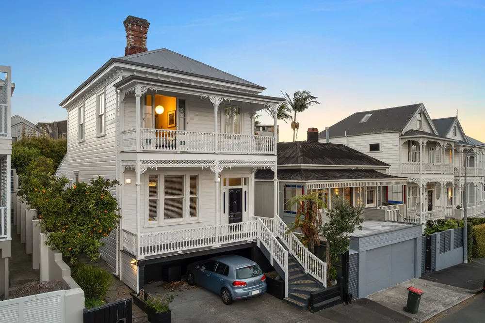 Photos of 8 Paget Street