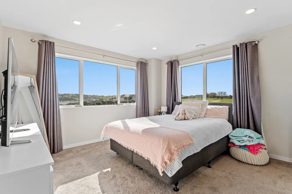Photos of 29 Kaipuke Crescent