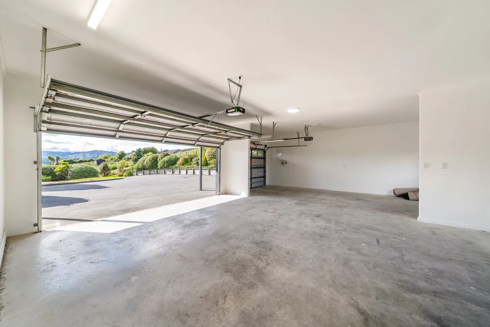 Photos of 75E Paremata Haywards Road