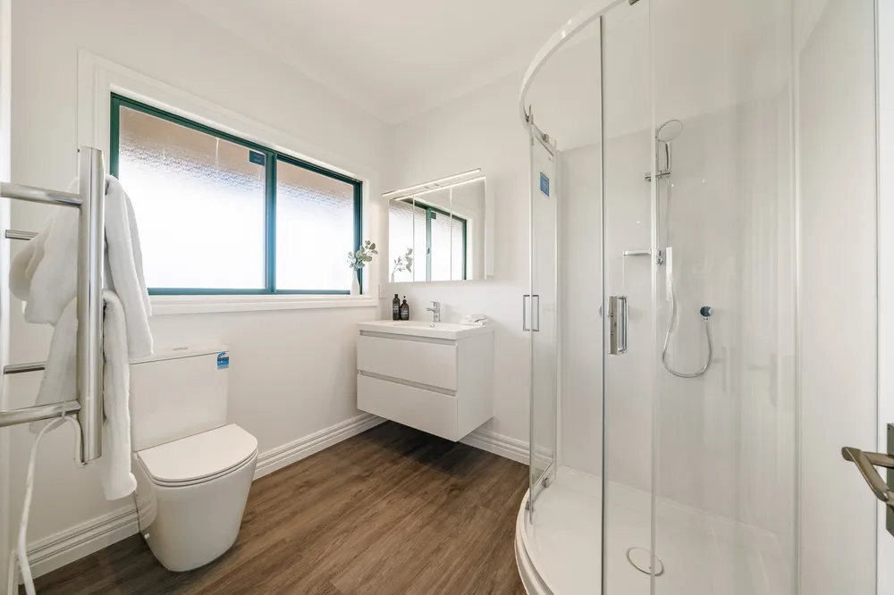 Photos of 75E Paremata Haywards Road