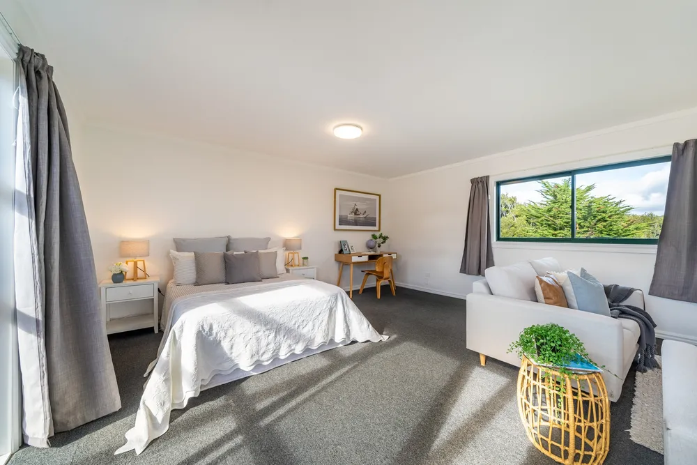 Photos of 75E Paremata Haywards Road