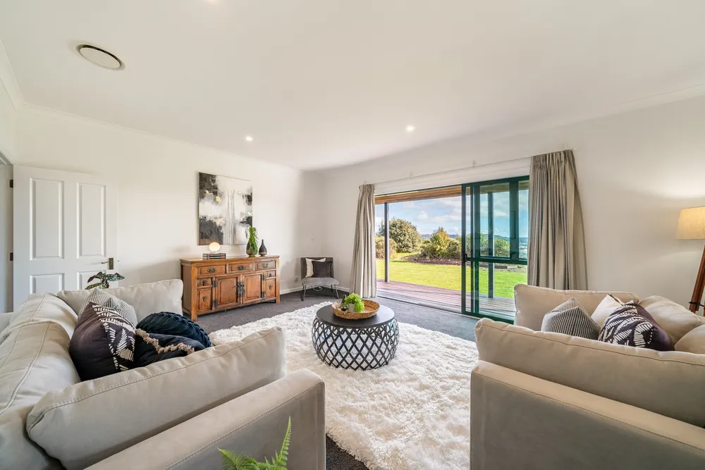 Photos of 75E Paremata Haywards Road