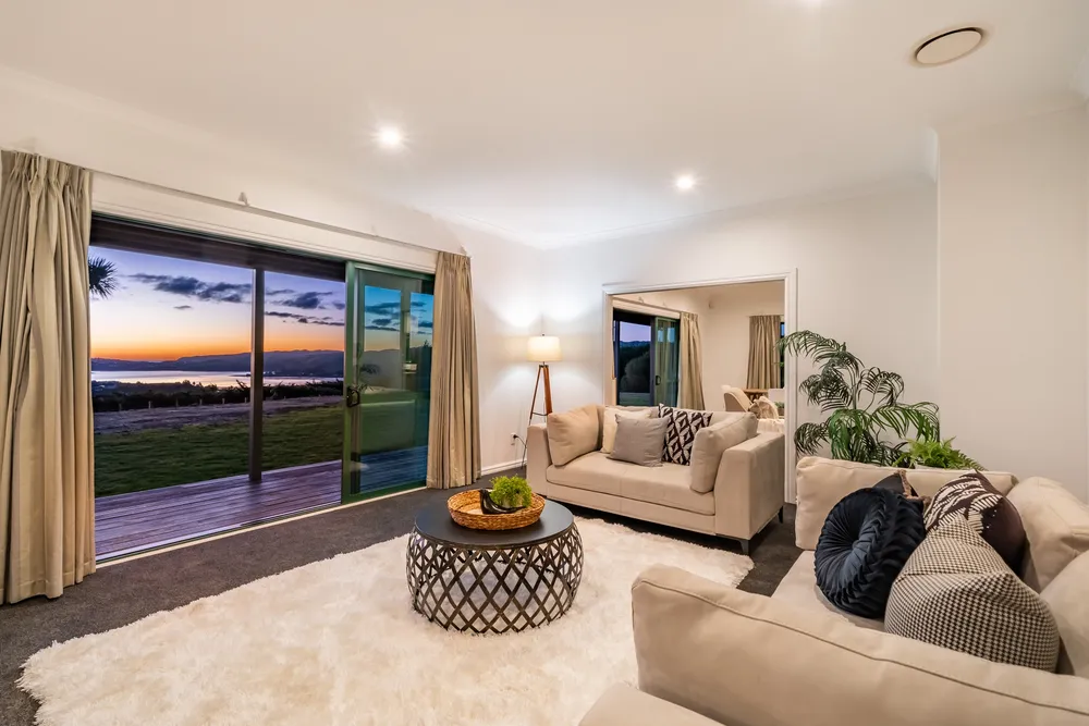 Photos of 75E Paremata Haywards Road