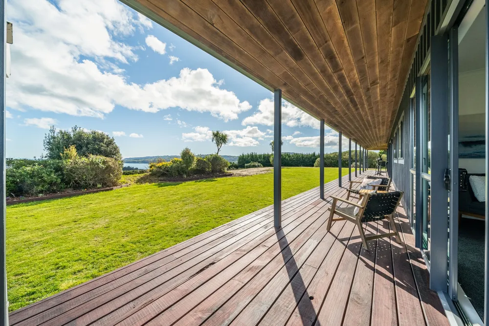 Photos of 75E Paremata Haywards Road