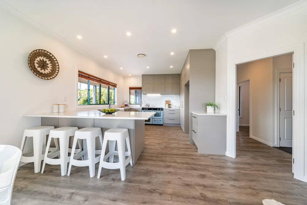 Photos of 75E Paremata Haywards Road
