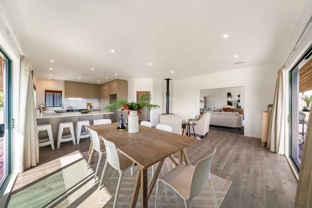 Photos of 75E Paremata Haywards Road