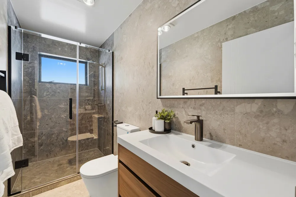 Photos of 31 Ascent Street