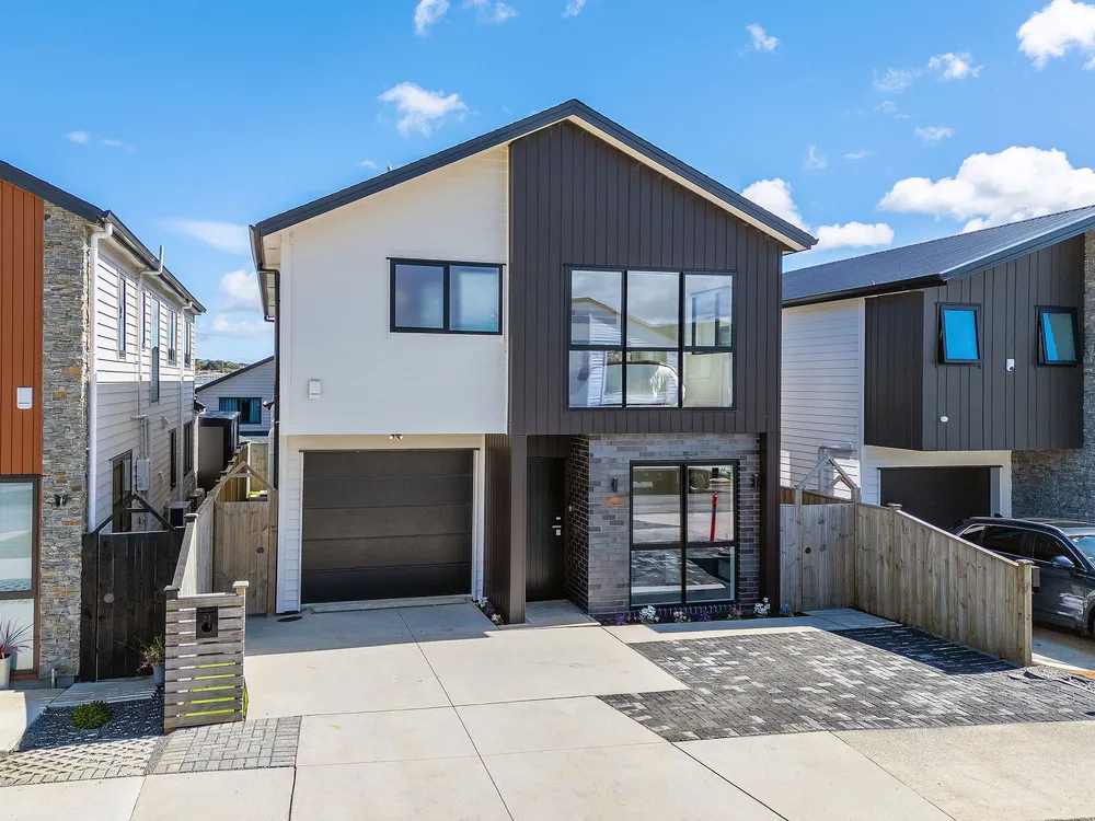 Photos of 31 Ascent Street