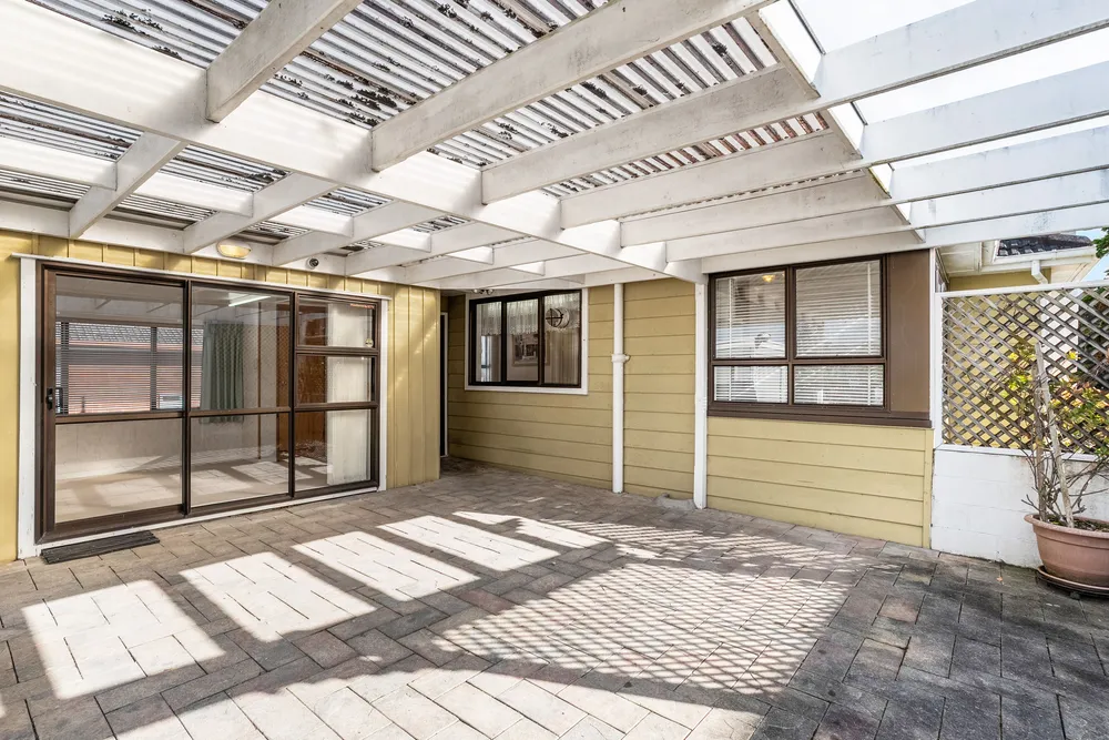Photos of 40 White Swan Road