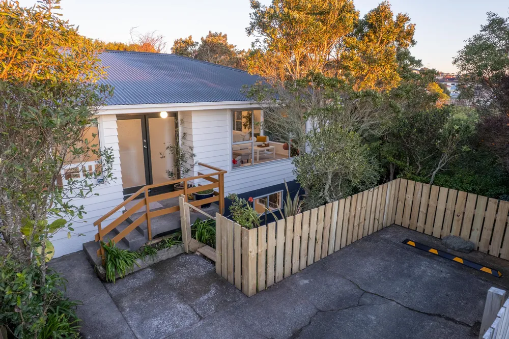 Photos of 21B Colchester Crescent