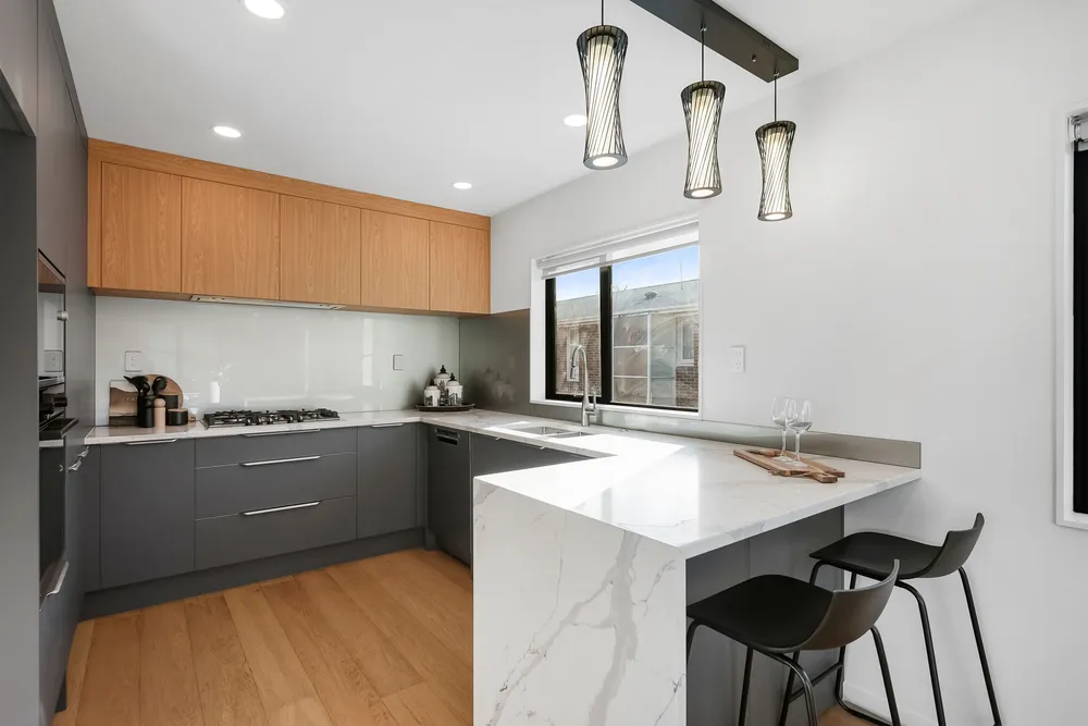 Photos of 34e Athens Road