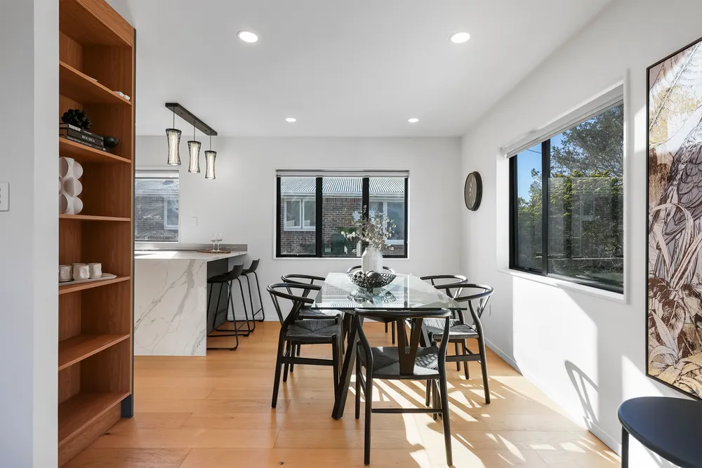 Photos of 34e Athens Road