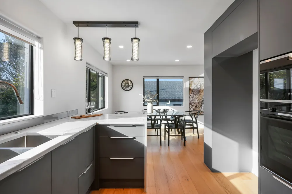 Photos of 34e Athens Road