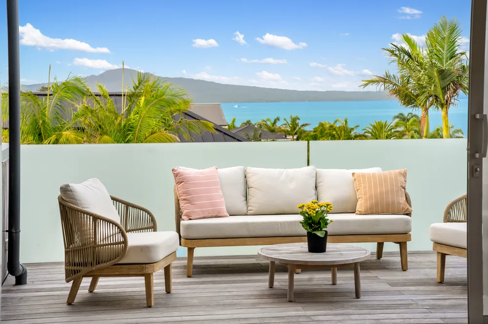 Photos of 4B Rawhitiroa Road
