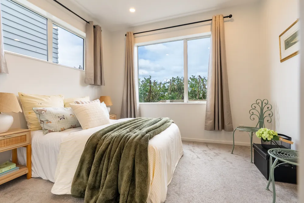 Photos of 39B Spring Street