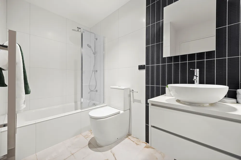 Photos of 387D Ellerslie-Panmure Highway
