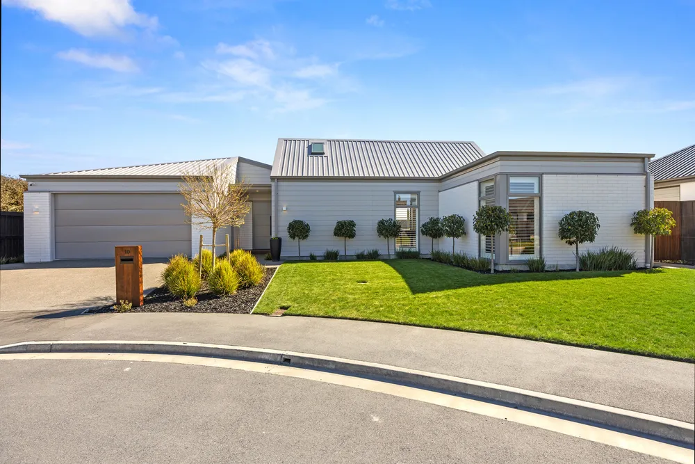 Photos of 10 Boag Place